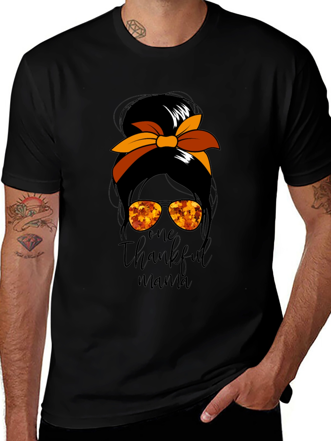 One Thankful Mama Messy Bun Thanksgiving T-Shirt