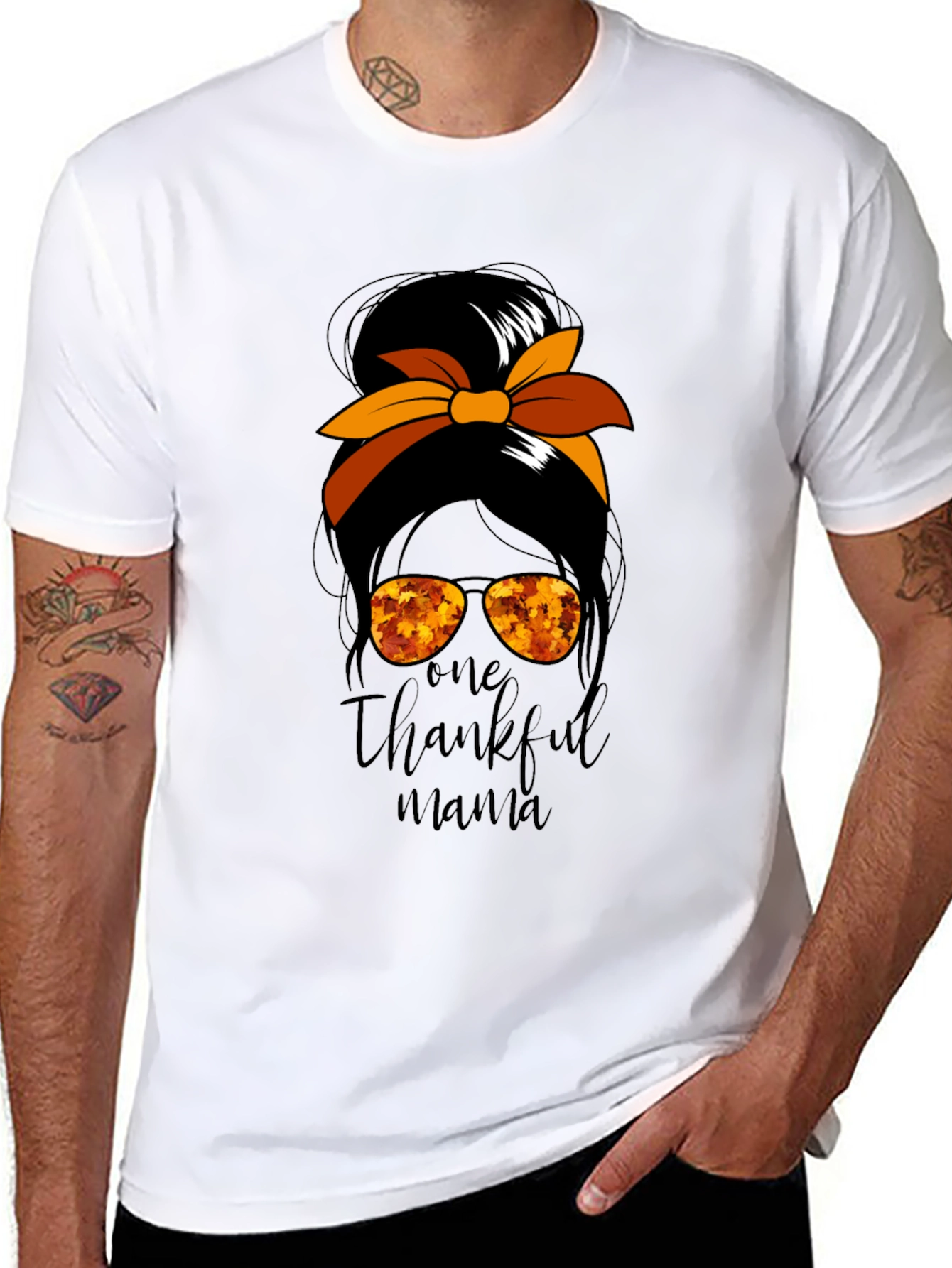 One Thankful Mama Messy Bun Thanksgiving T-Shirt